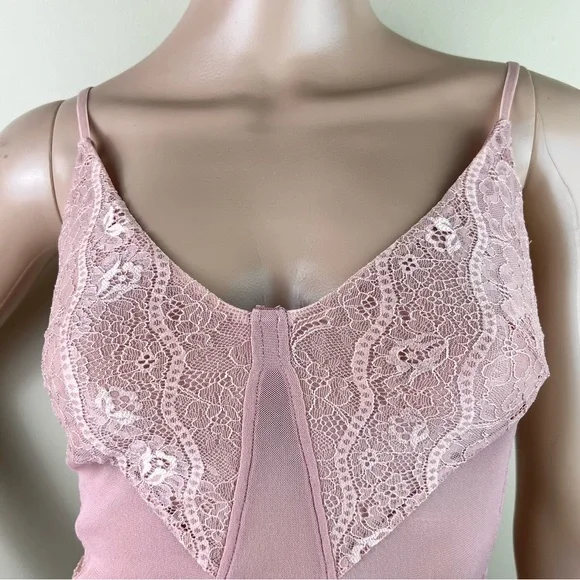 NEW FREE PEOPLE PINK LACE & MESH BODYSUIT - Picture 3 of 5